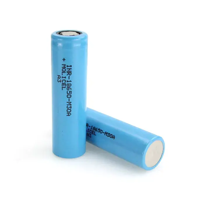 Molicel INR-18650-M30A L 形产品组合图