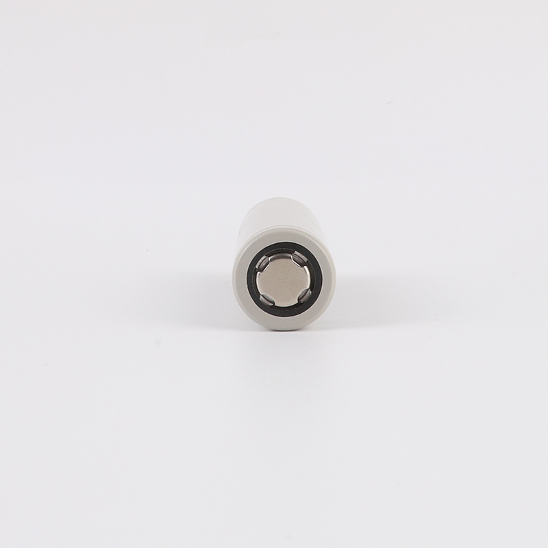 Molicel INR-18650-P28A 正极端面